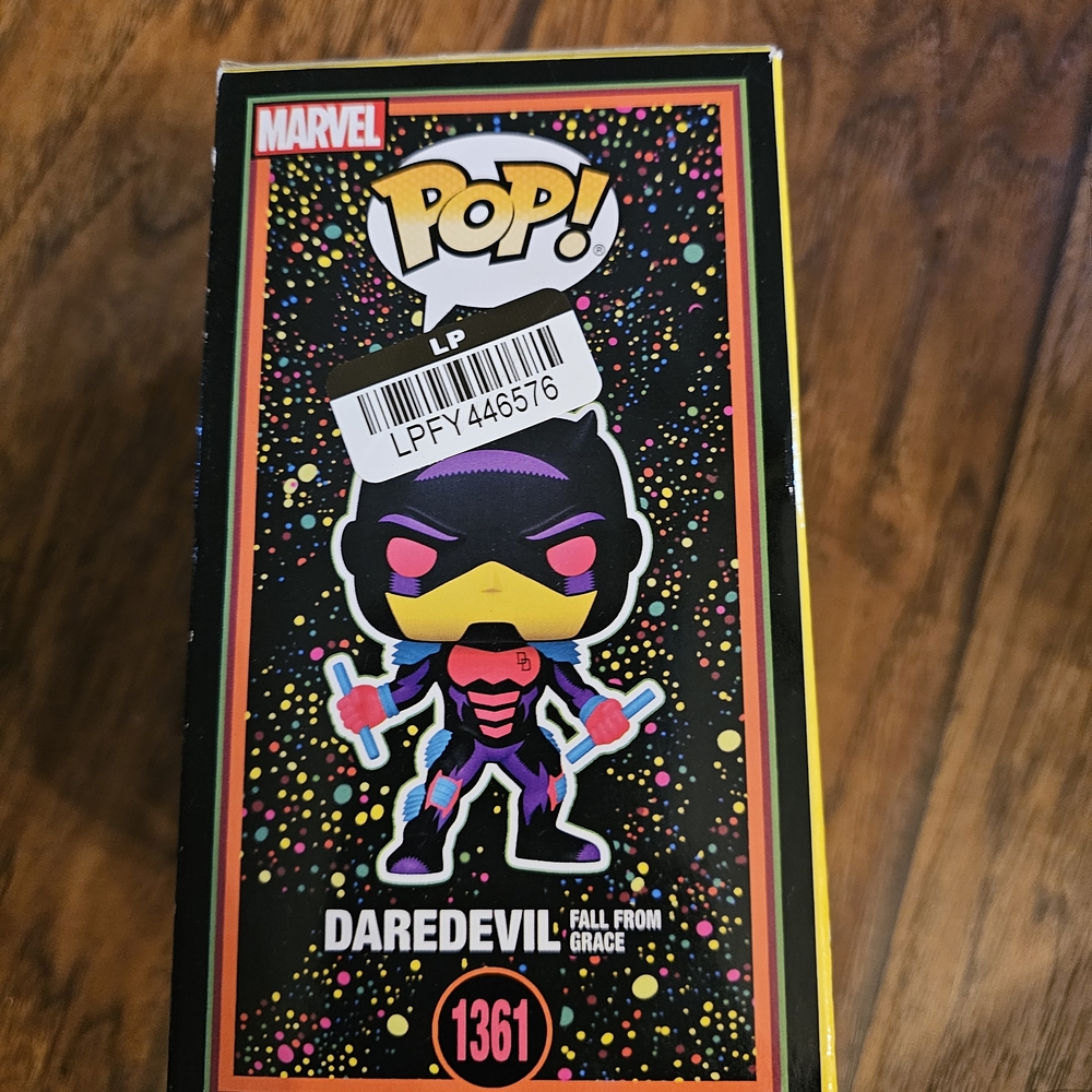 Funko POP! Marvel Daredevil Fall From Grace Vinyl Figure - Picture 4 of 6